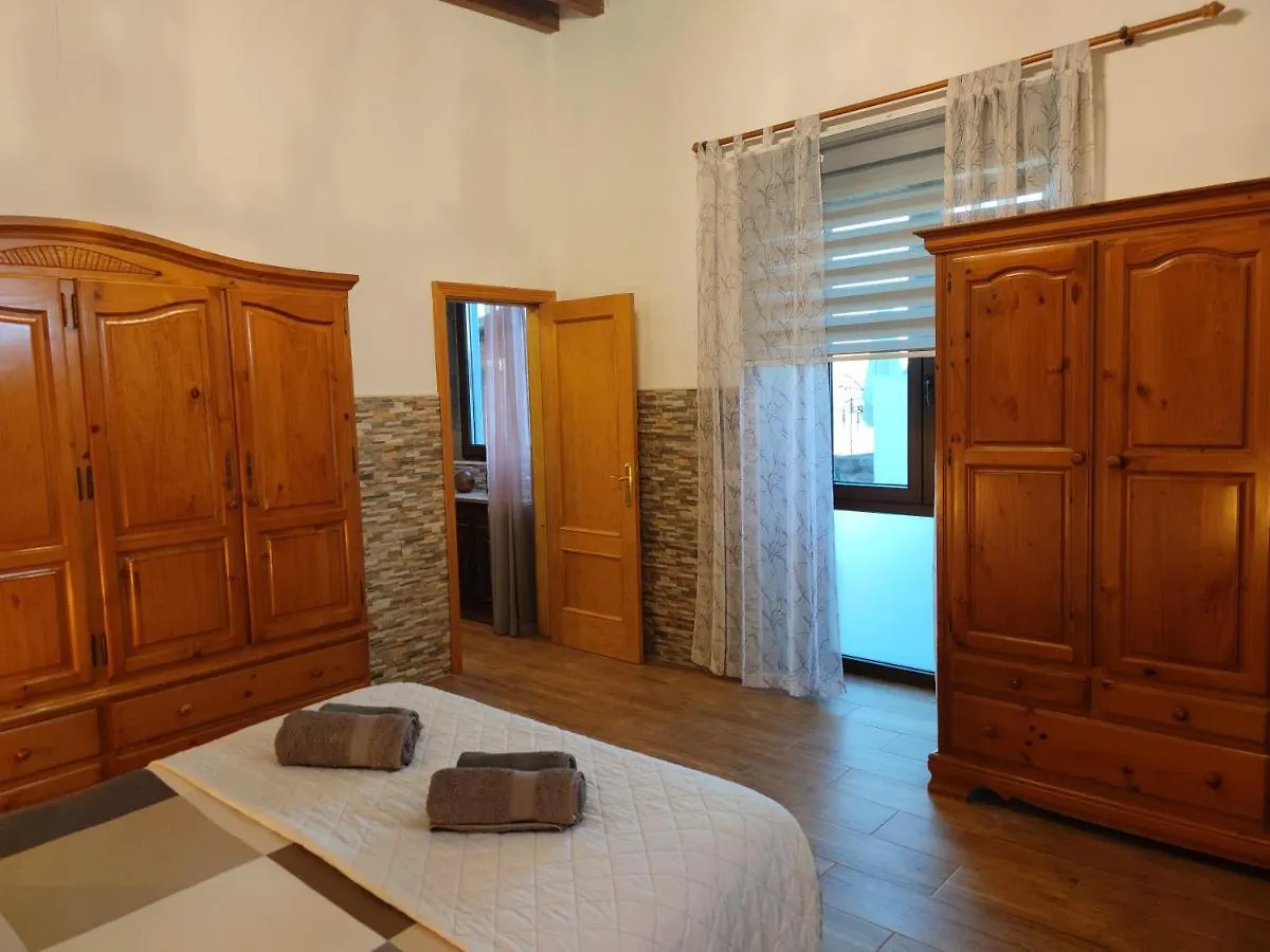 Semesterbostad Casa Irma, Great Sea And Mountains Views, Rural House Villa Costa Adeje